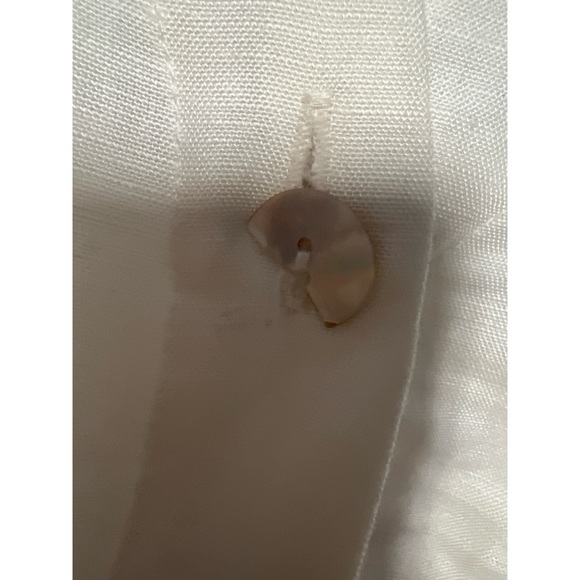 Jennifer & grace Cream Button-Up Women's Top - Picture 2 of 4